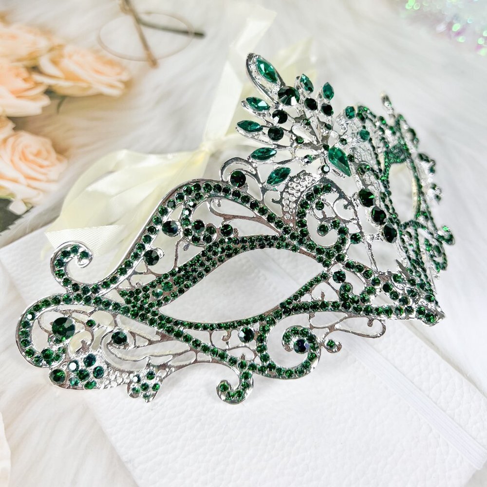 Masquerade Ball Party Mask, Venetian Eye Mask, Mardi Gras Parade Green Mask - Picture 3 of 6
